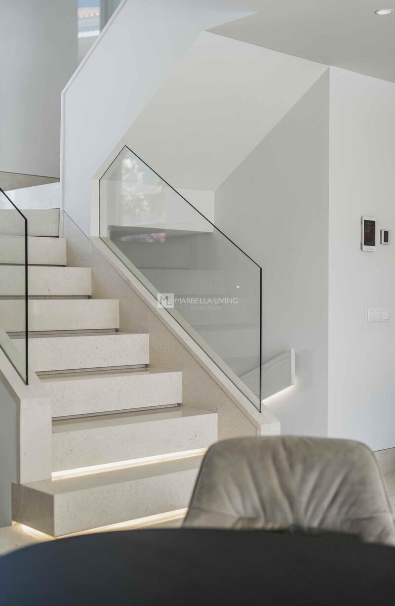 4 Cuarto Villa en venta