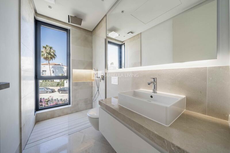4 Cuarto Villa en venta