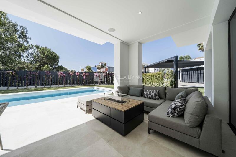 4 Cuarto Villa en venta