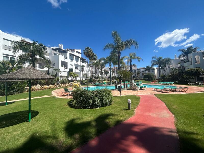 Leilighet til salgs i Estepona, Málaga
