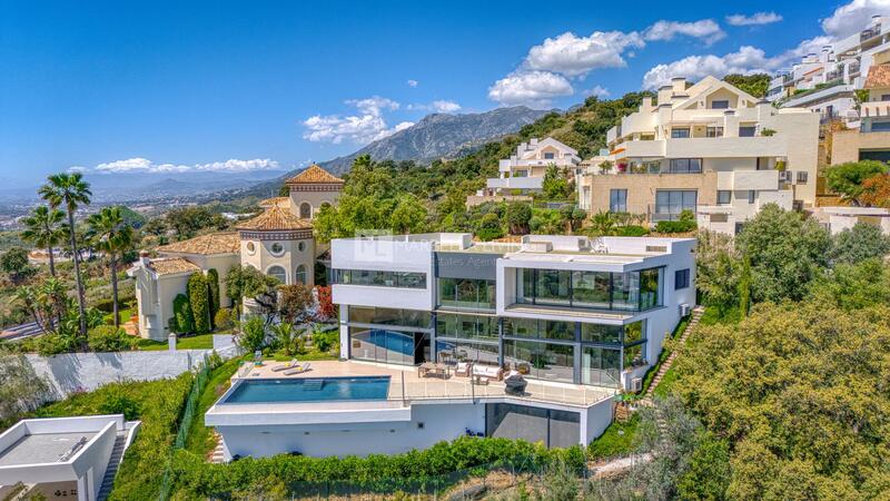 5 bedroom Villa for sale