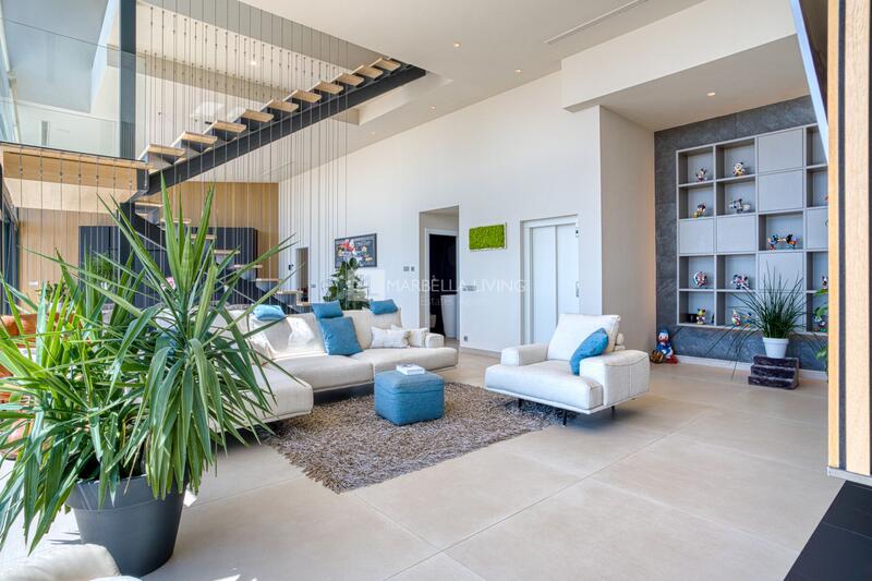 5 bedroom Villa for sale