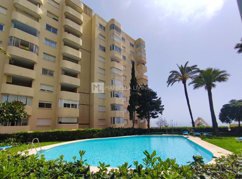 Lejlighed til salg i Estepona, Málaga