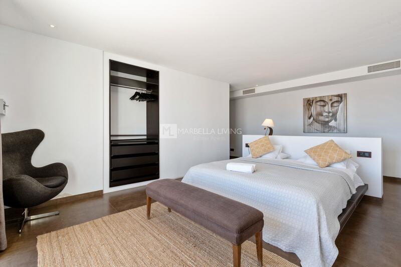 8 bedroom Villa for sale