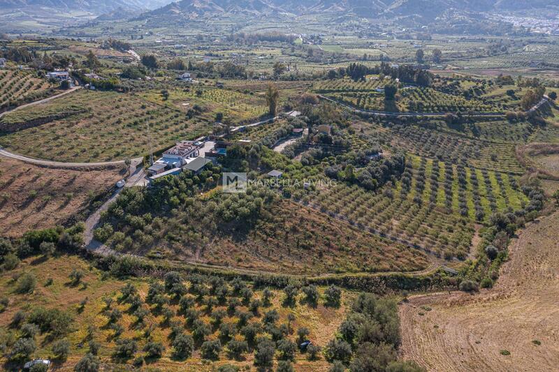 Villa til salg i Pizarra, Málaga