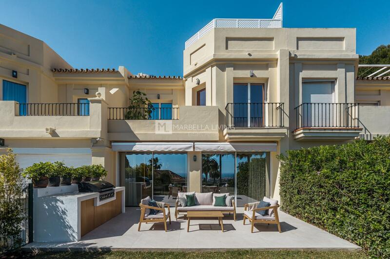 Townhouse for sale in Benahavis, Málaga