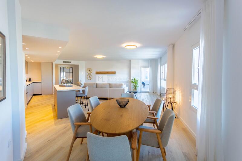 4 bedroom Apartment for sale