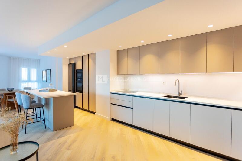 4 bedroom Apartment for sale