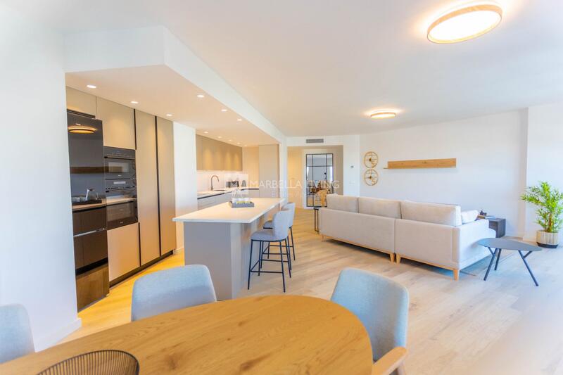4 bedroom Apartment for sale