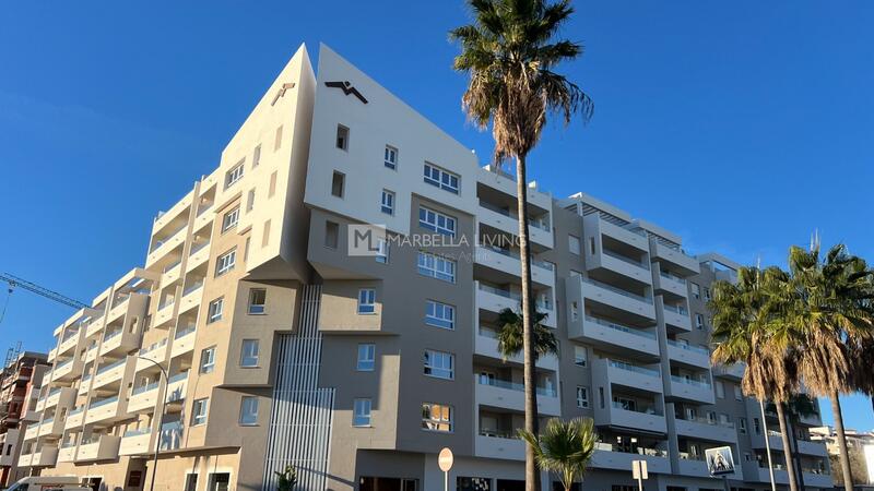 4 bedroom Apartment for sale