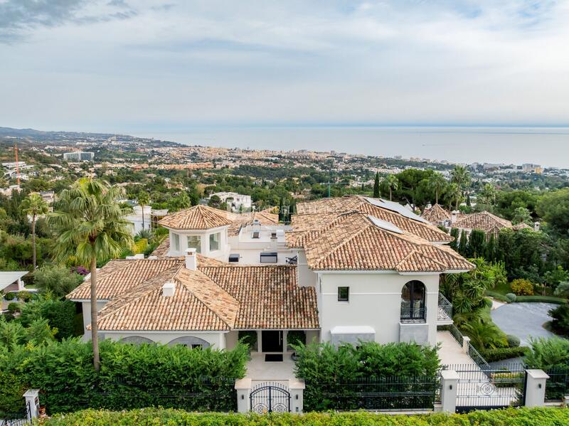6 bedroom Villa for sale
