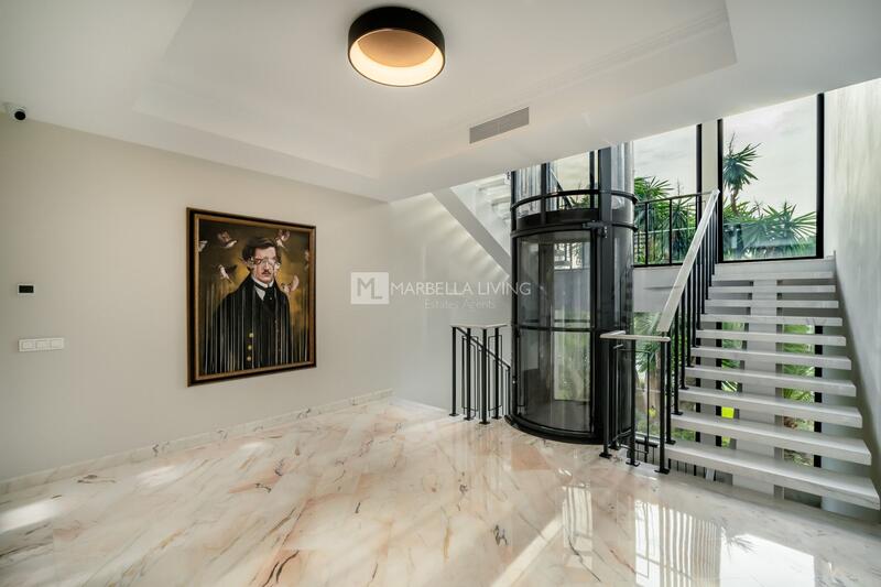 6 bedroom Villa for sale