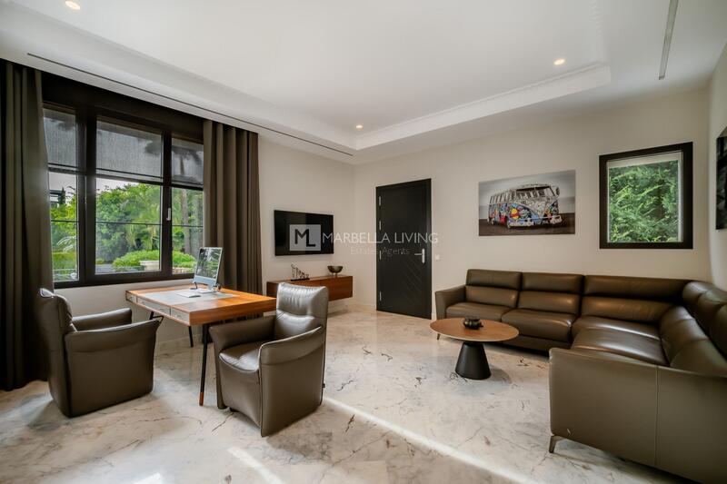 6 bedroom Villa for sale
