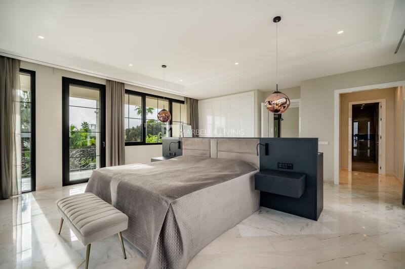 6 bedroom Villa for sale