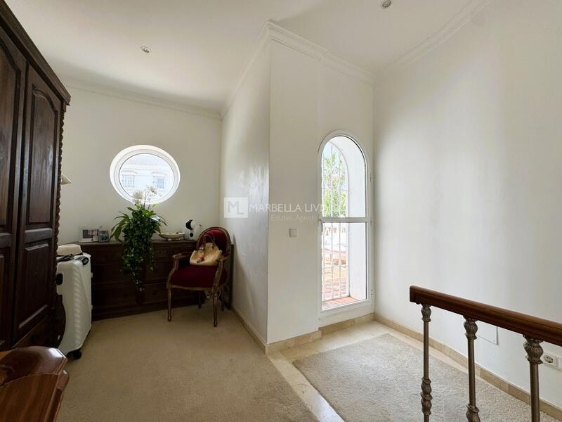 4 Schlafzimmer Villa zu verkaufen