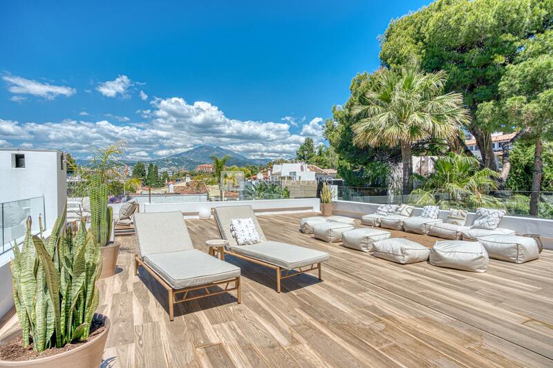 6 Cuarto Villa en venta