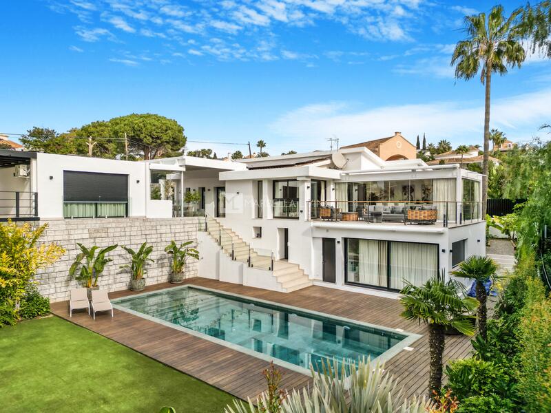 вилла продается в Marbella del Este, Málaga