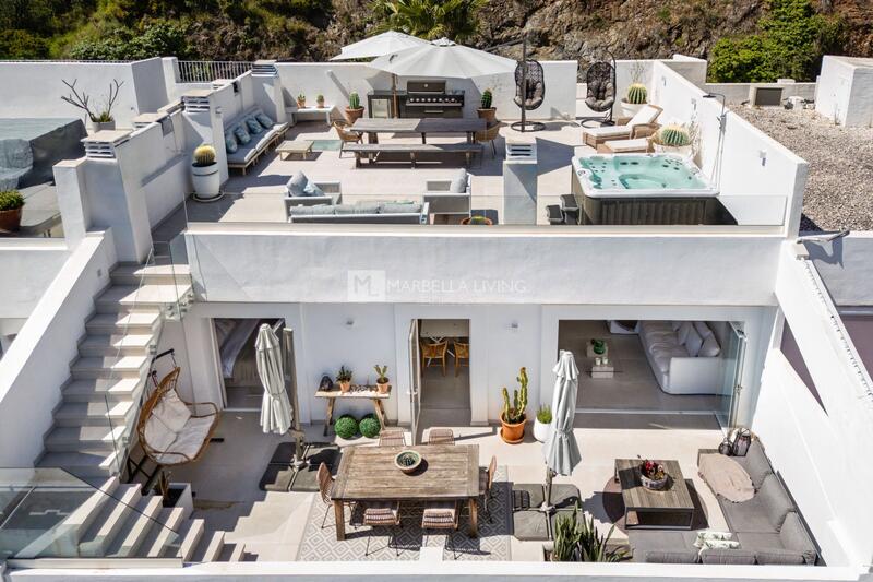 Apartment for sale in Benahavis, Málaga