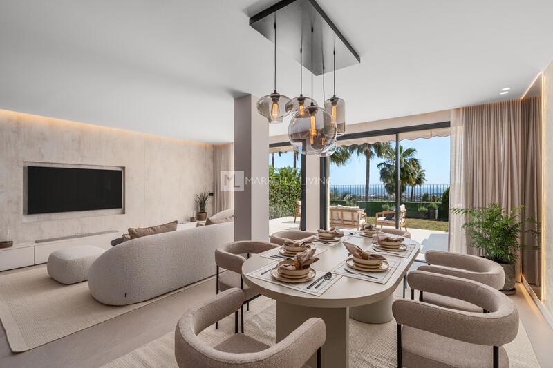 Townhouse for sale in Benahavis, Málaga