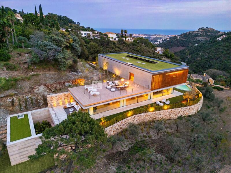 7 bedroom Villa for sale