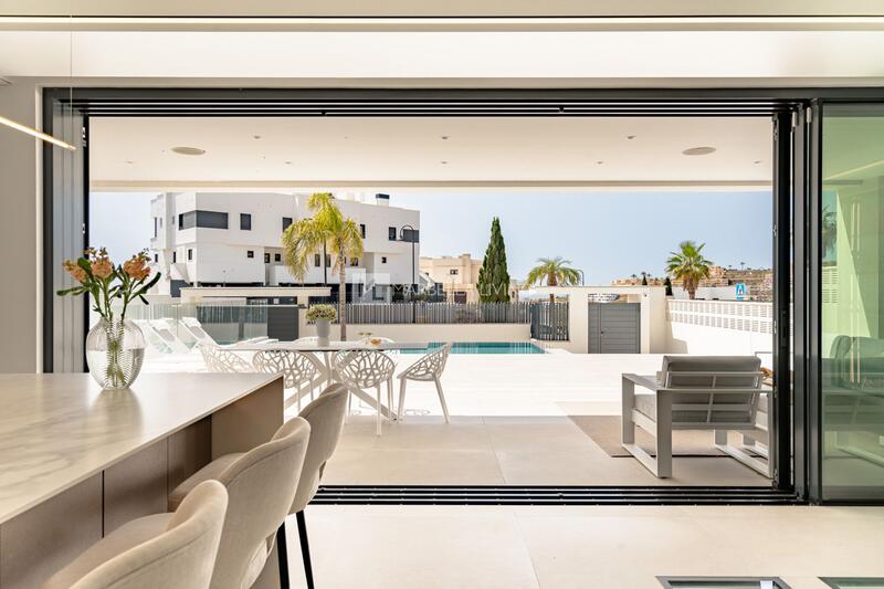 4 slaapkamer Villa Te koop