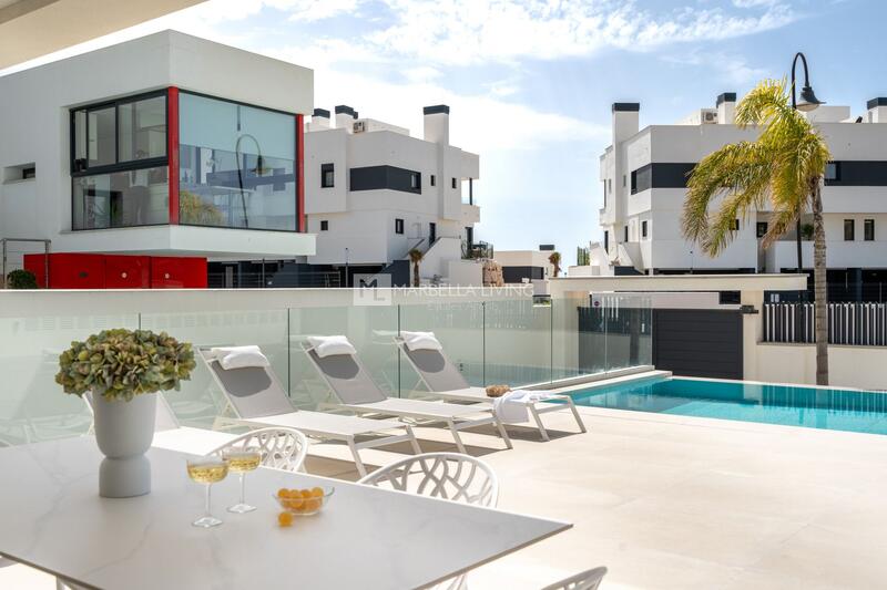 4 slaapkamer Villa Te koop