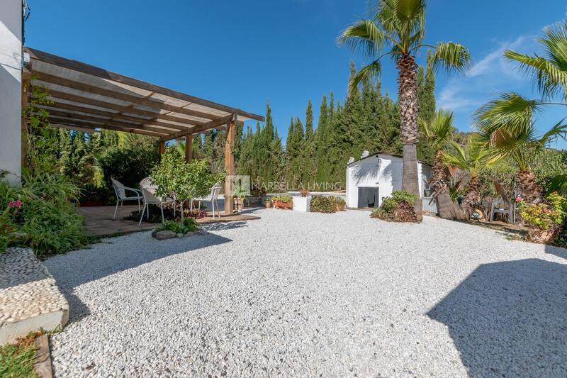 2 bedroom Country House for sale