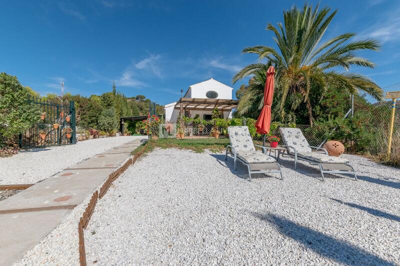 2 bedroom Country House for sale