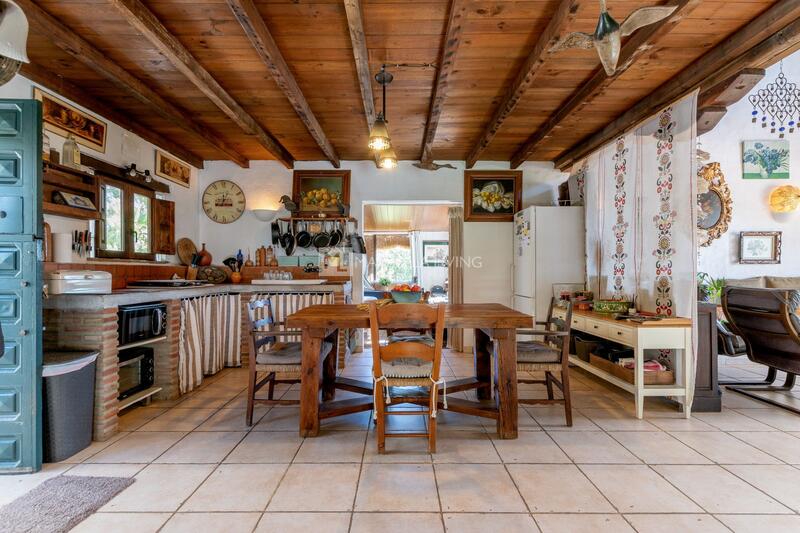 2 bedroom Country House for sale