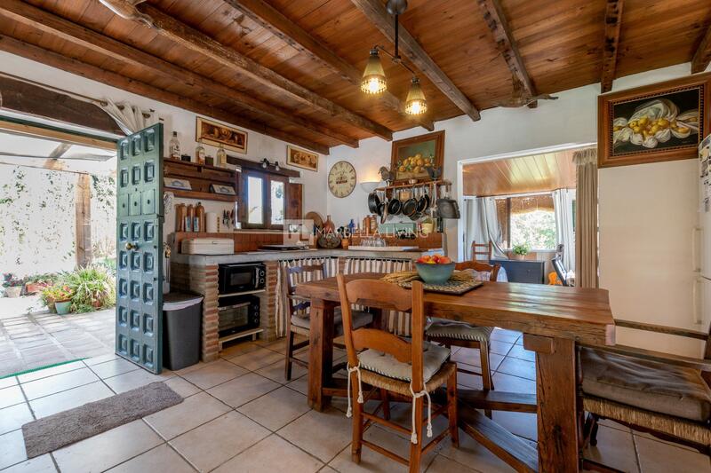 2 bedroom Country House for sale