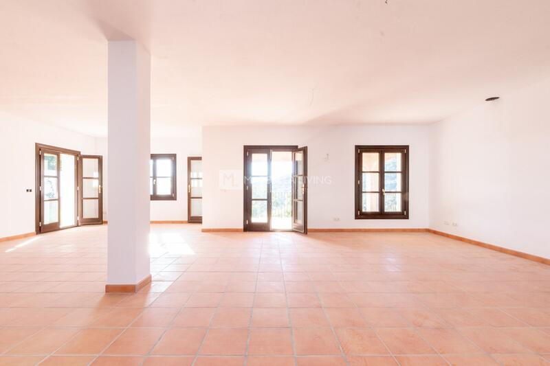 4 Schlafzimmer Landhaus zu verkaufen