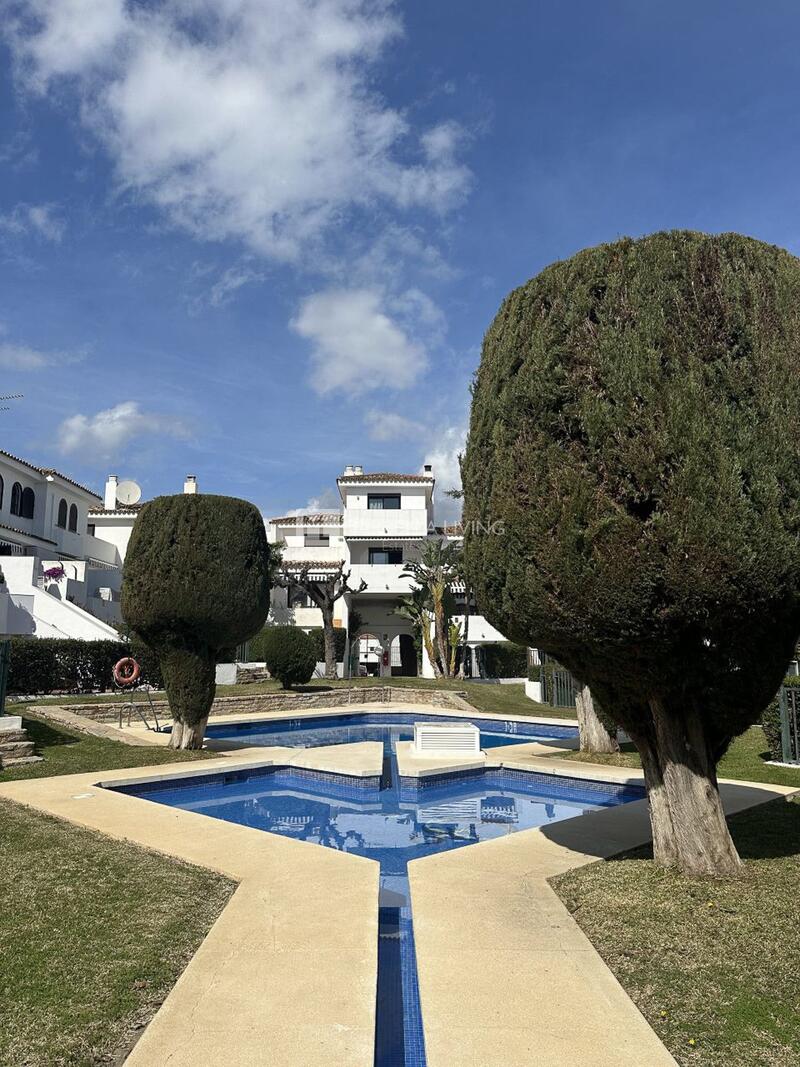3 slaapkamer Gezinswoning Te koop