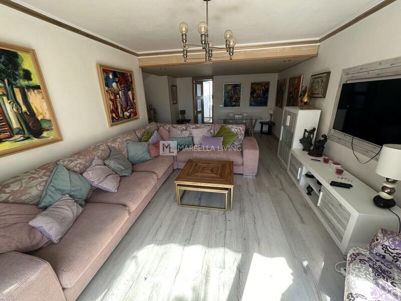 3 slaapkamer Gezinswoning Te koop