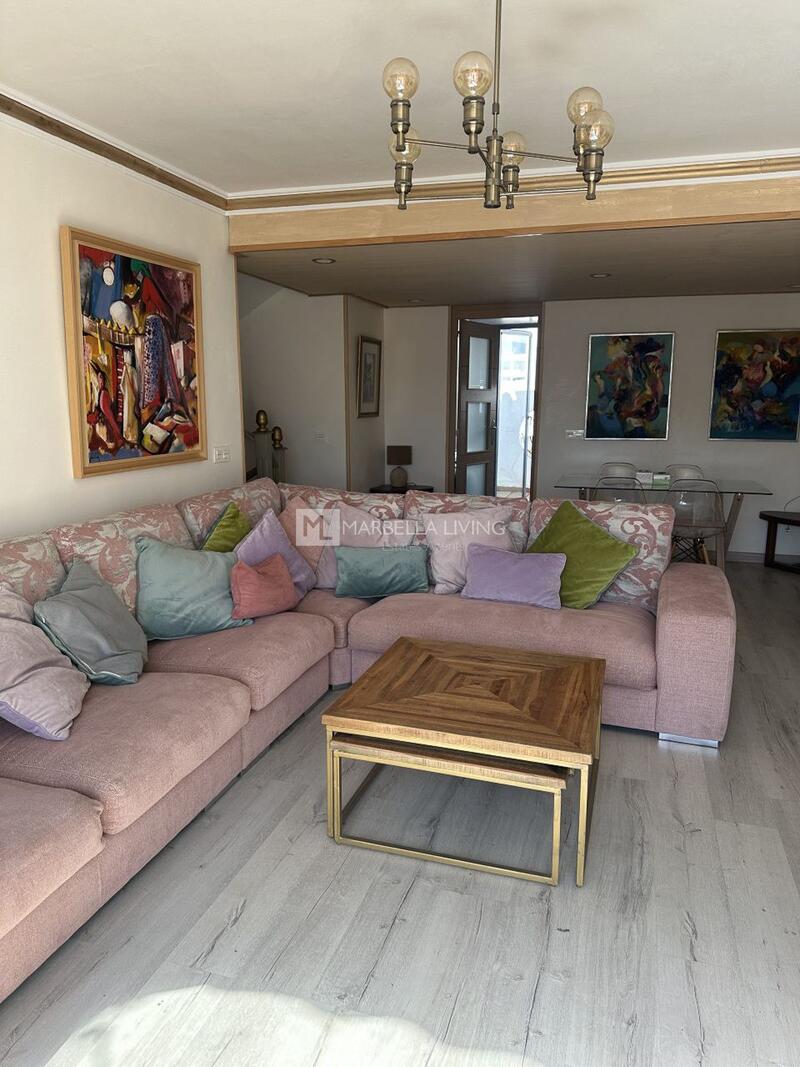 3 slaapkamer Gezinswoning Te koop