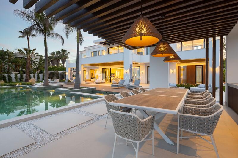 7 bedroom Villa for sale