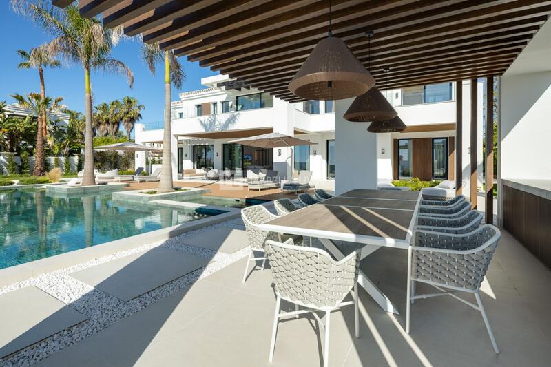 7 bedroom Villa for sale