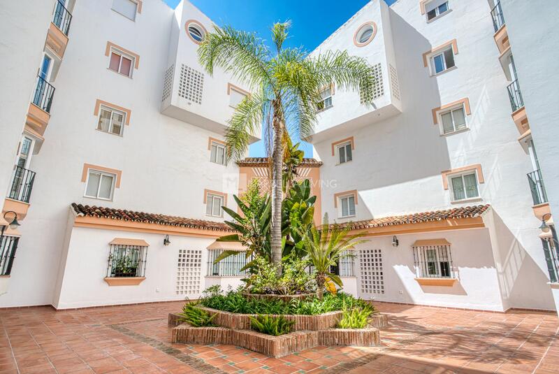 Lejlighed til salg i Puerto Banus, Málaga