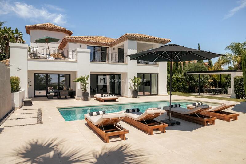 Villa for sale in Nueva Andalucia, Málaga