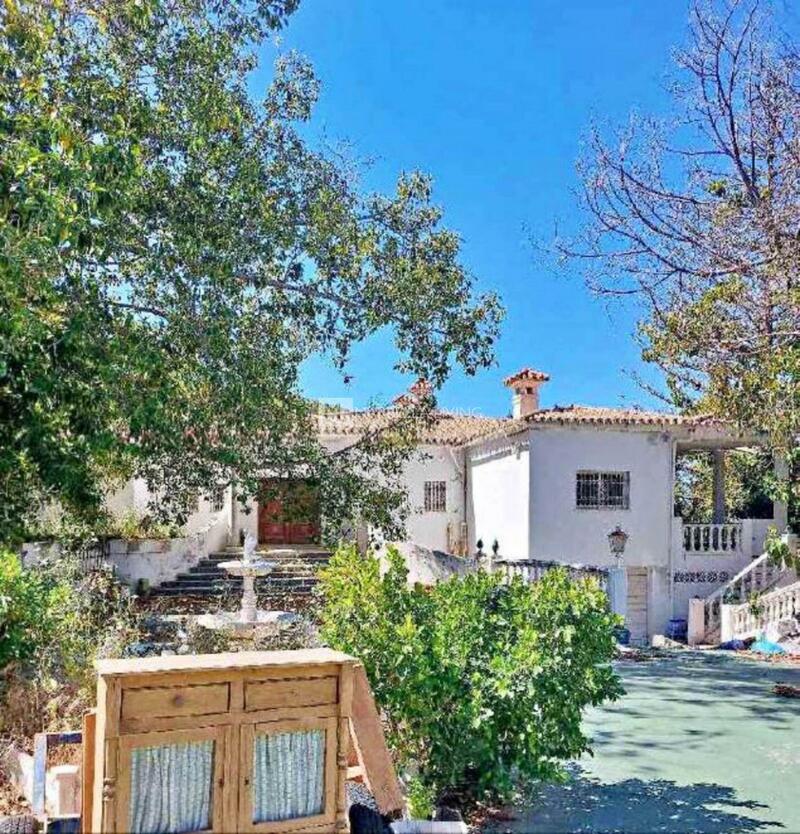 Land for sale in Golden Mile, Málaga