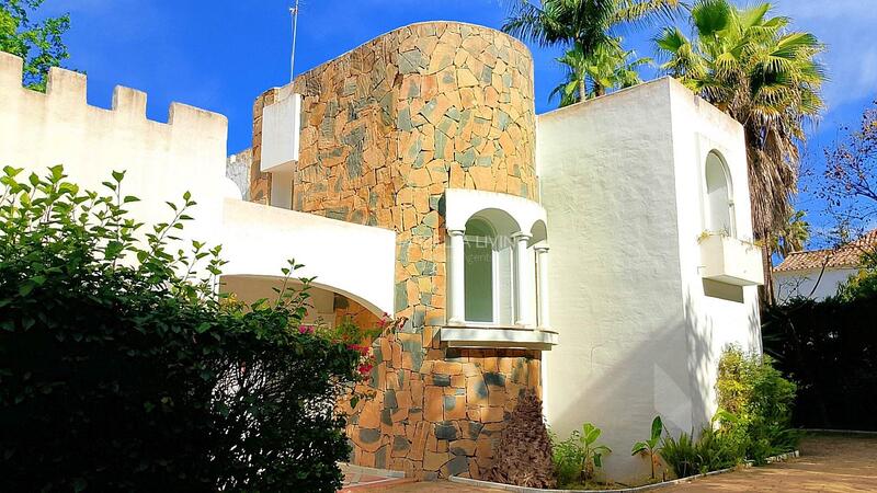 4 slaapkamer Villa Te koop