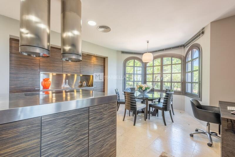 5 bedroom Villa for sale
