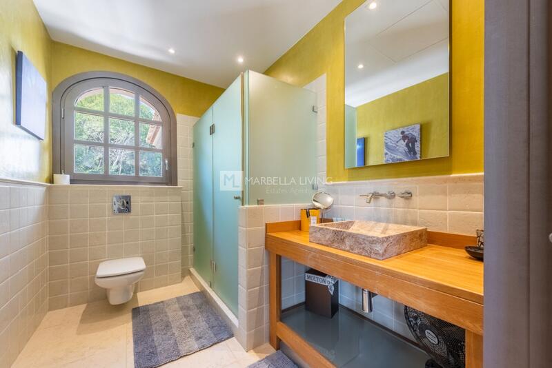5 bedroom Villa for sale