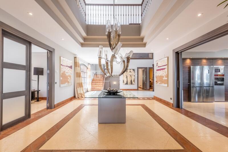 5 bedroom Villa for sale