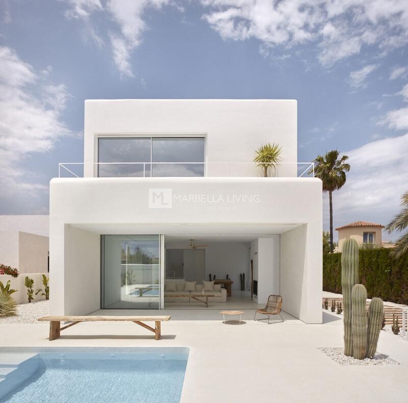 вилла продается в Estepona, Málaga