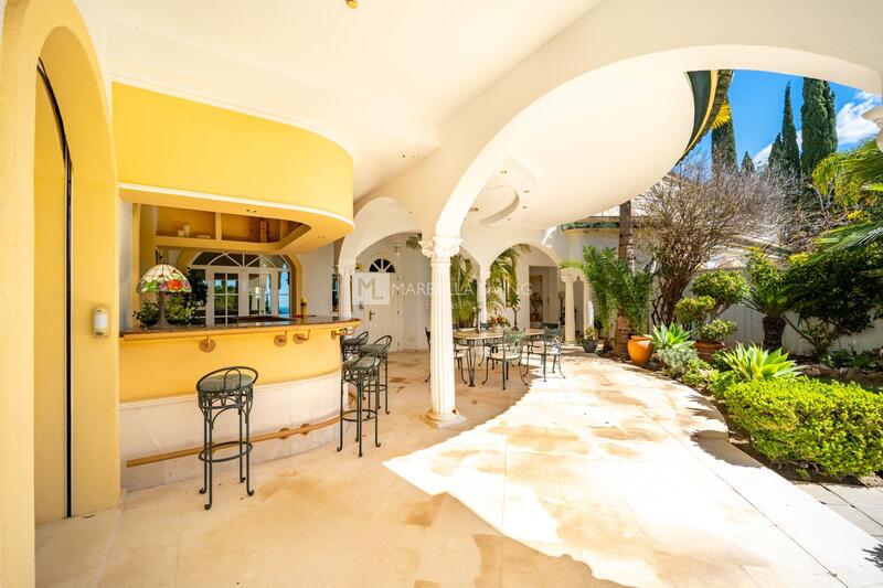 14 bedroom Villa for sale