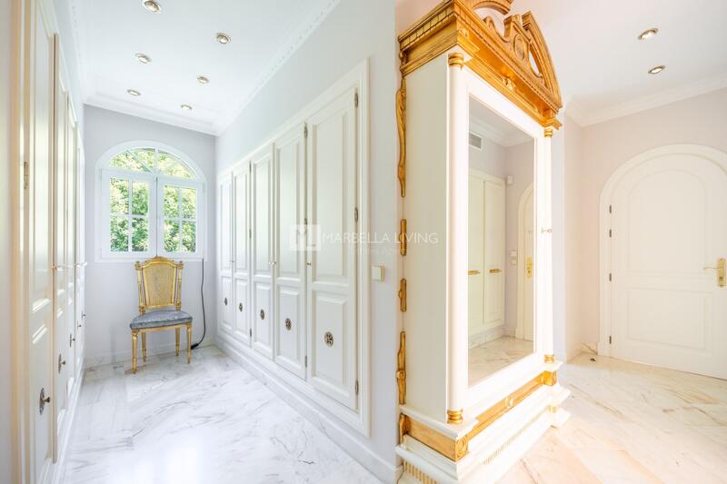 14 bedroom Villa for sale