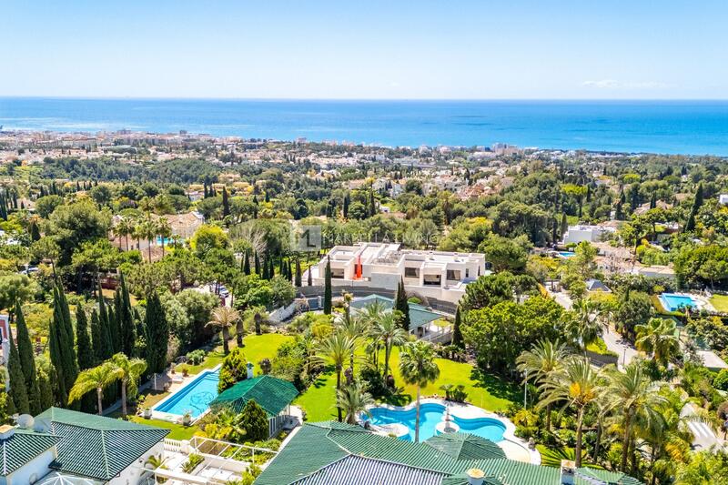 14 bedroom Villa for sale