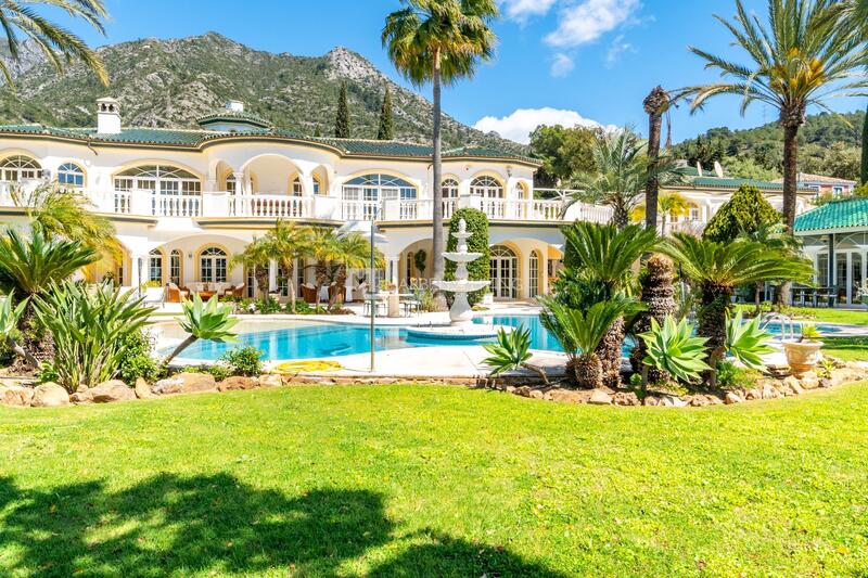 14 bedroom Villa for sale