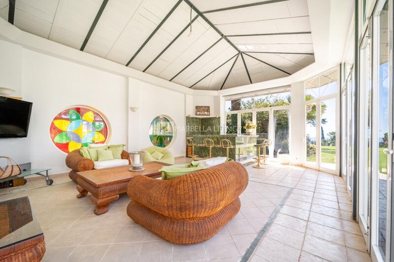 14 bedroom Villa for sale
