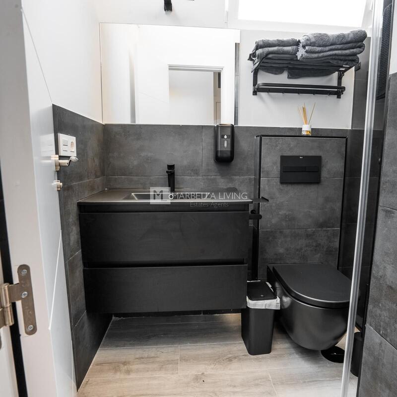 7 bedroom Apartment for sale